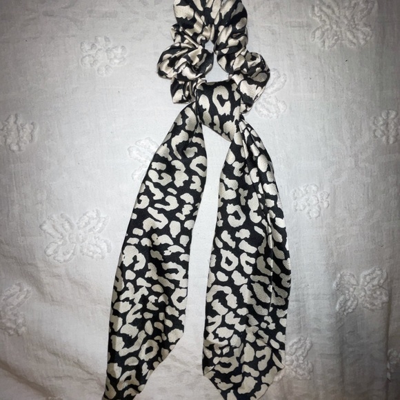 Hair Scarf / Scrunchie Lot main image 8